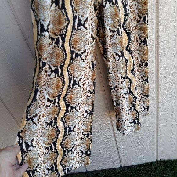 Polly & Esther Jumper Retro 70's Sleeveless V-neck Wide Flare Leg Snake Sz XS - Picture 7 of 12